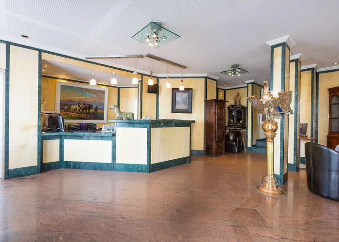 Hotel Approach